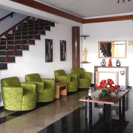 Hotell Ouro Verde