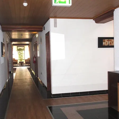 Ouro Виейра-де-Лейрия